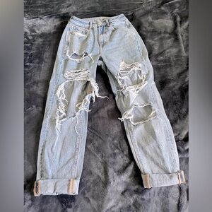 AW RIPPED HIGHEST WAIST MOM JEAN